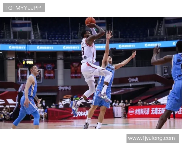 赛后复盘:北京篮球队与杭州篮球队的默契配合与战术分析 赛后复盘:北京篮球队与杭州篮球队的默契配合与战术分析